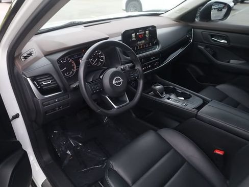 Used 2023 Nissan Rogue SL w/ SL Premium Package FWD image 11