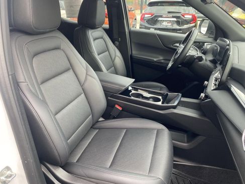 Certified 2025 Chevrolet Equinox LT w/ Convenience Package II AWD/4WD image 33