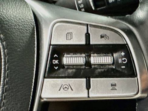 Used 2024 Kia Telluride EX w/ EX Captain's Chair Package AWD/4WD image 10