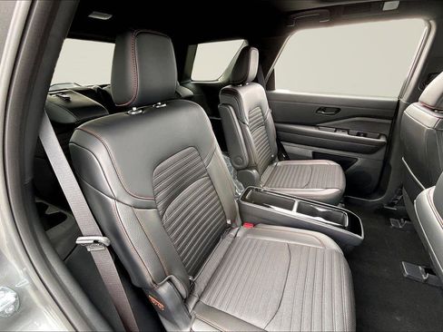 New 2026 Nissan Pathfinder Rock Creek AWD/4WD image 10