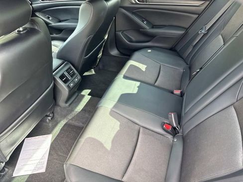 Used 2021 Honda Accord Sport image 13