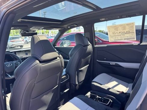 New 2026 Lexus TX 500h AWD w/ Technology Package image 39