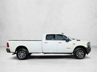 Used 2020 RAM 3500 Laramie video 4