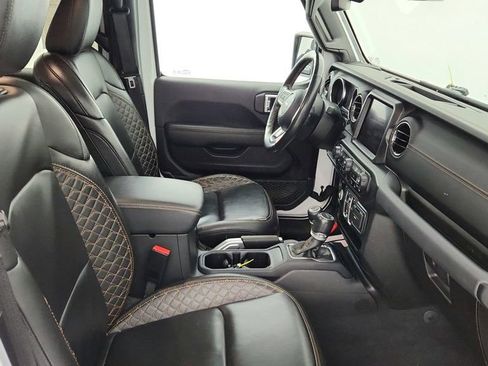 Used 2022 Jeep Gladiator Overland image 24