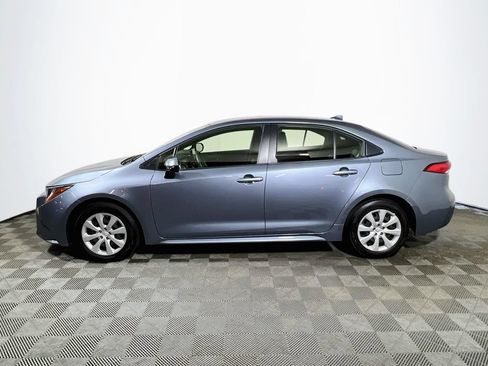 Used 2026 Toyota Corolla LE FWD image 4