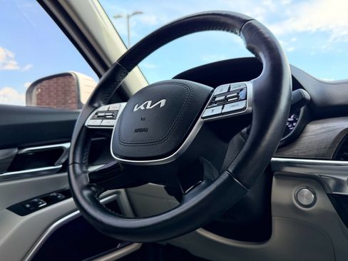 Used 2022 Kia Telluride EX w/ EX Premium Package AWD/4WD image 9