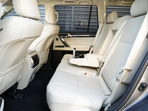 Used 2022 Lexus GX 460 Premium image 28