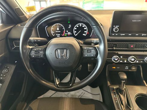 Used 2023 Honda Civic Sport image 11