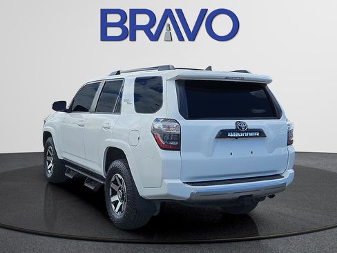 Used 2022 Toyota 4Runner TRD Off-Road AWD/4WD image 5