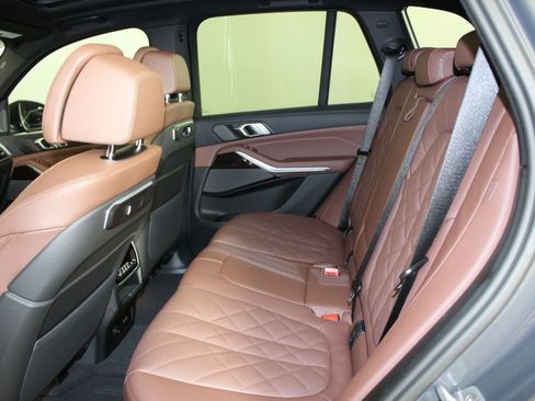 New 2026 BMW X5 xDrive50e w/ Climate Comfort Package image 22