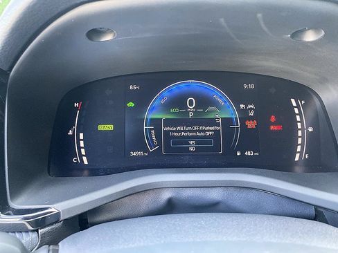 Used 2025 Toyota Camry SE FWD image 16
