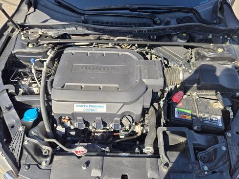 Used 2015 Honda Accord Touring image 29