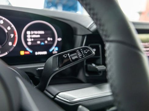 New 2026 Porsche Cayenne E-Hybrid AWD/4WD image 31