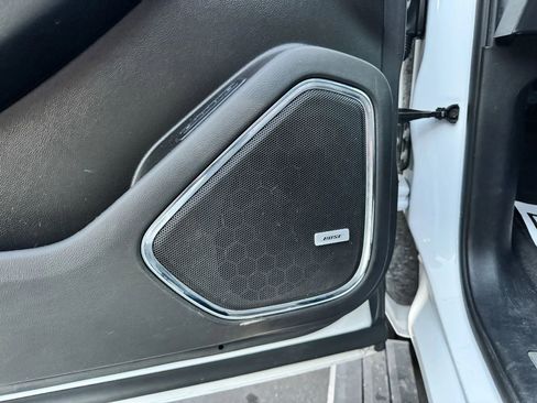 Used 2020 Chevrolet Suburban Premier w/ Premier Plus Edition image 14