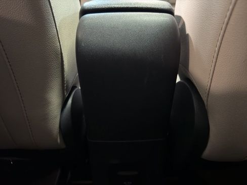 Used 2019 Ford EcoSport Titanium image 18