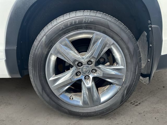 Used 2015 Toyota Highlander Limited Platinum AWD/4WD image 9