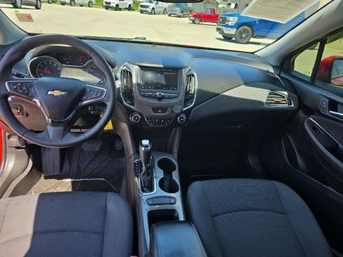 Used 2019 Chevrolet Cruze LS w/ LS Convenience Package FWD image 26