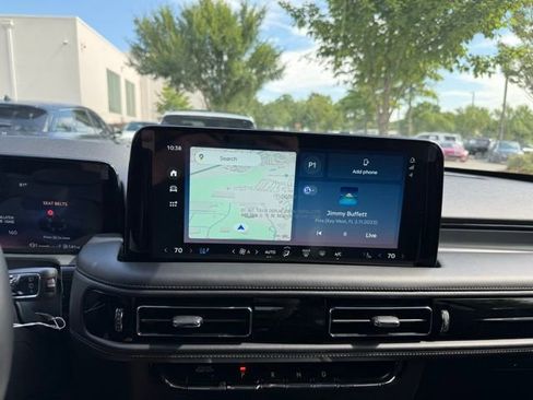 New 2025 Lincoln Aviator 2WD w/ Jet Appearance Package image 9