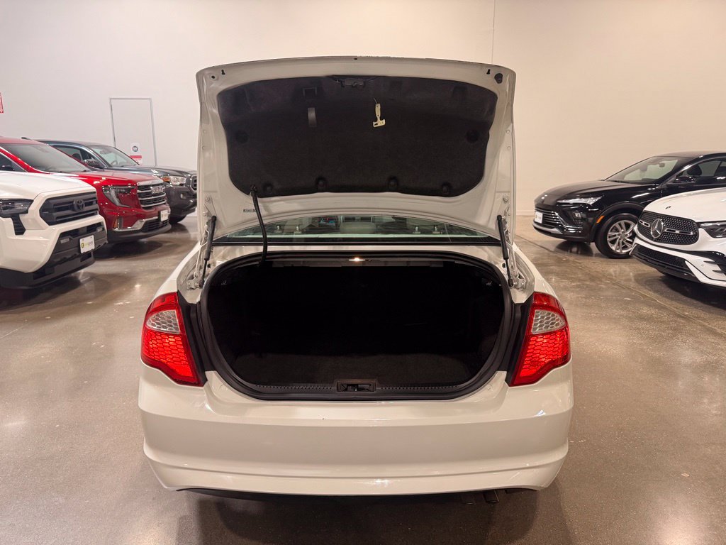 Used 2012 Ford Fusion S FWD image 22