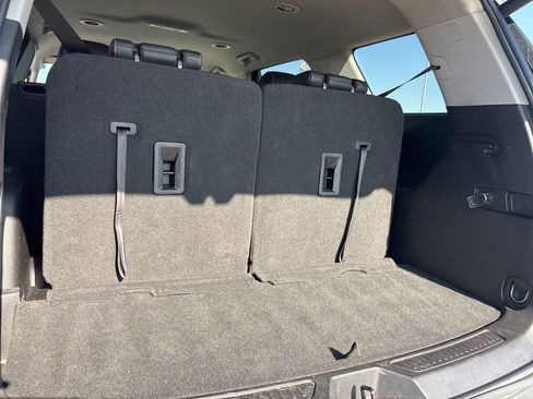 Used 2023 GMC Acadia SLT AWD/4WD image 30