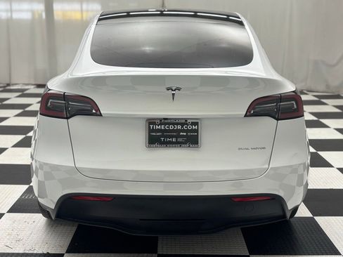 Used 2023 Tesla Model Y Long Range image 5