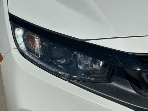 Used 2021 Honda Civic EX image 32