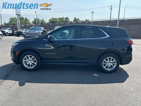 Used 2022 Chevrolet Equinox LT AWD/4WD image 9