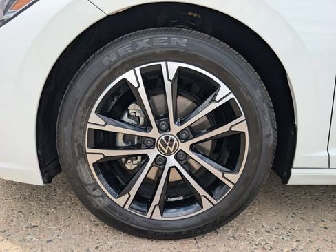 Used 2024 Volkswagen Jetta Sport FWD image 10