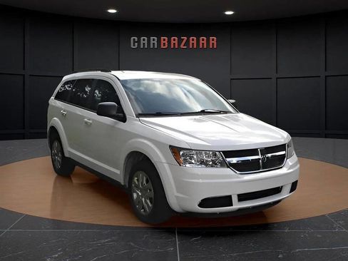 Used 2018 Dodge Journey SE image 5