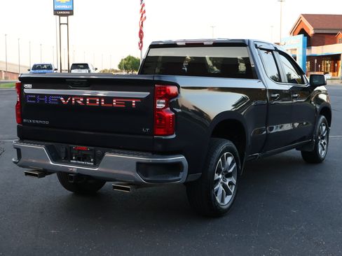 Used 2024 Chevrolet Silverado 1500 LT RWD image 28