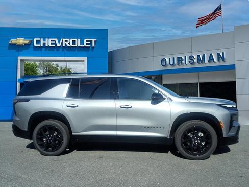 New 2026 Chevrolet Traverse RS FWD image 2
