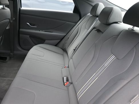 Certified 2024 Hyundai Elantra SEL w/ Convenience Package image 22