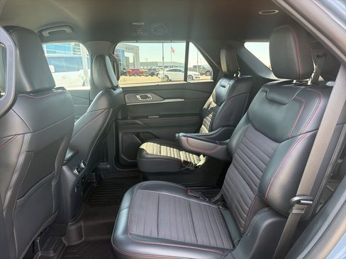 Certified 2025 Ford Explorer ST-Line w/ Premium Package RWD image 26
