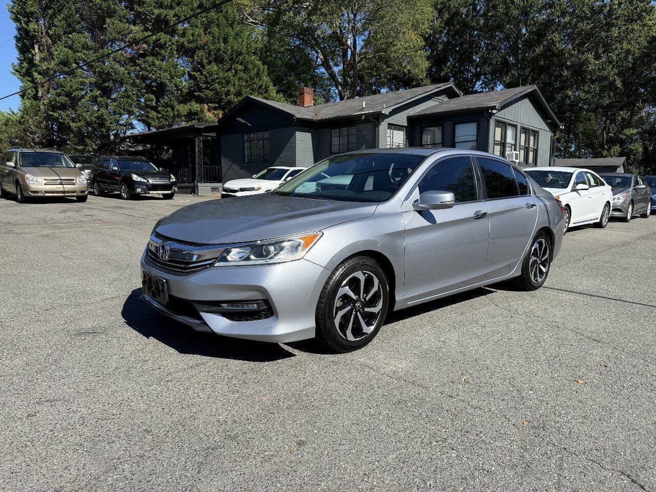Used 2016 Honda Accord EX-L image 2