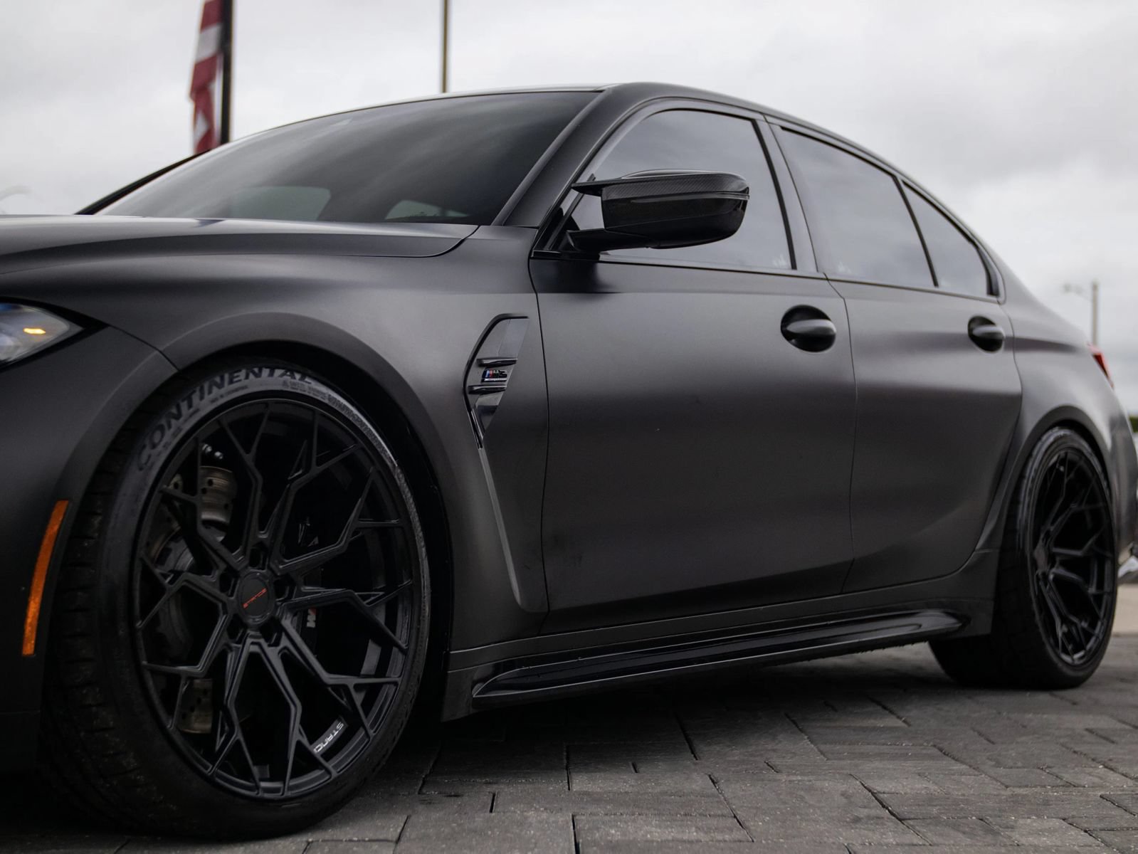 Used 2021 BMW M3 Competition w/ M Carbon Exterior Package RWD image 9