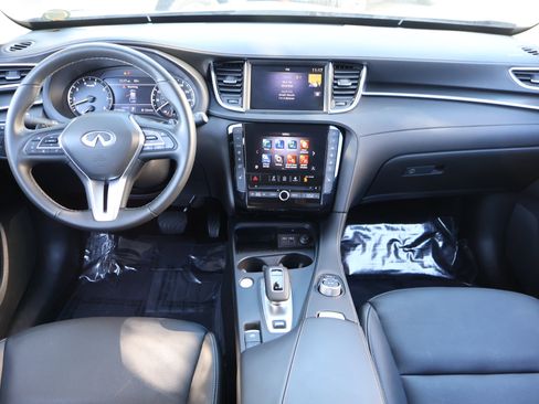 Certified 2025 INFINITI QX50 Luxe image 18