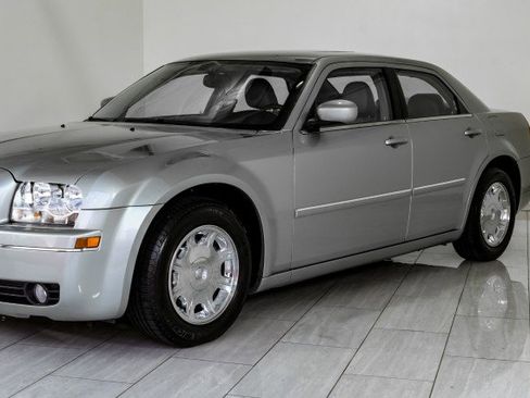 Used 2006 Chrysler 300 Touring image 58