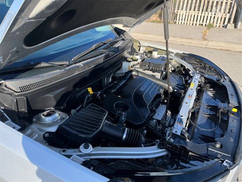 Used 2019 GMC Terrain SLT w/ Preferred Package image 31