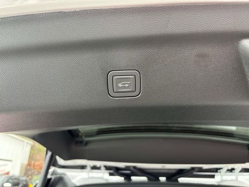 New 2026 GMC Yukon XL Denali w/ Sun & Power Step Package image 5