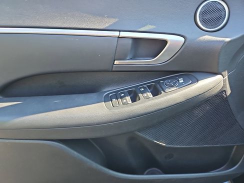 Used 2020 Hyundai Sonata SEL w/ Convenience + Sunroof Package FWD image 12