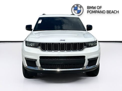 Used 2022 Jeep Grand Cherokee L Limited RWD image 2