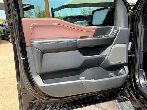 Used 2022 Ford F150 Lariat w/ Equipment Group 502A High image 21