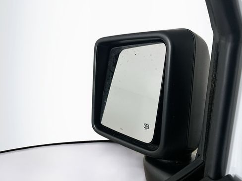 Used 2023 Jeep Wrangler Unlimited w/ Cold Weather Group AWD/4WD image 16