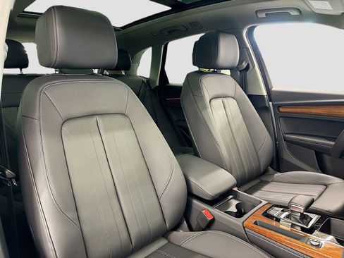 Used 2025 Audi Q5 2.0T Premium Plus w/ Premium Plus Package image 14