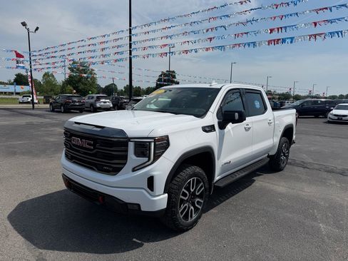 Used 2023 GMC Sierra 1500 AT4 w/ AT4 Preferred Package AWD/4WD image 11