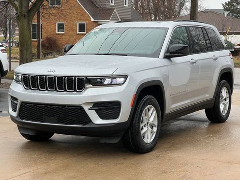 New 2026 Jeep Grand Cherokee Laredo AWD/4WD image 40