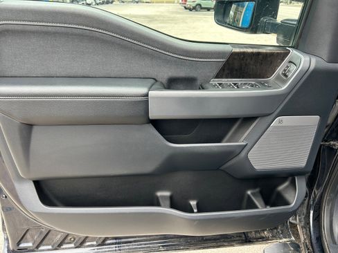 Used 2023 Ford F250 Lariat w/ Lariat Ultimate Package image 8