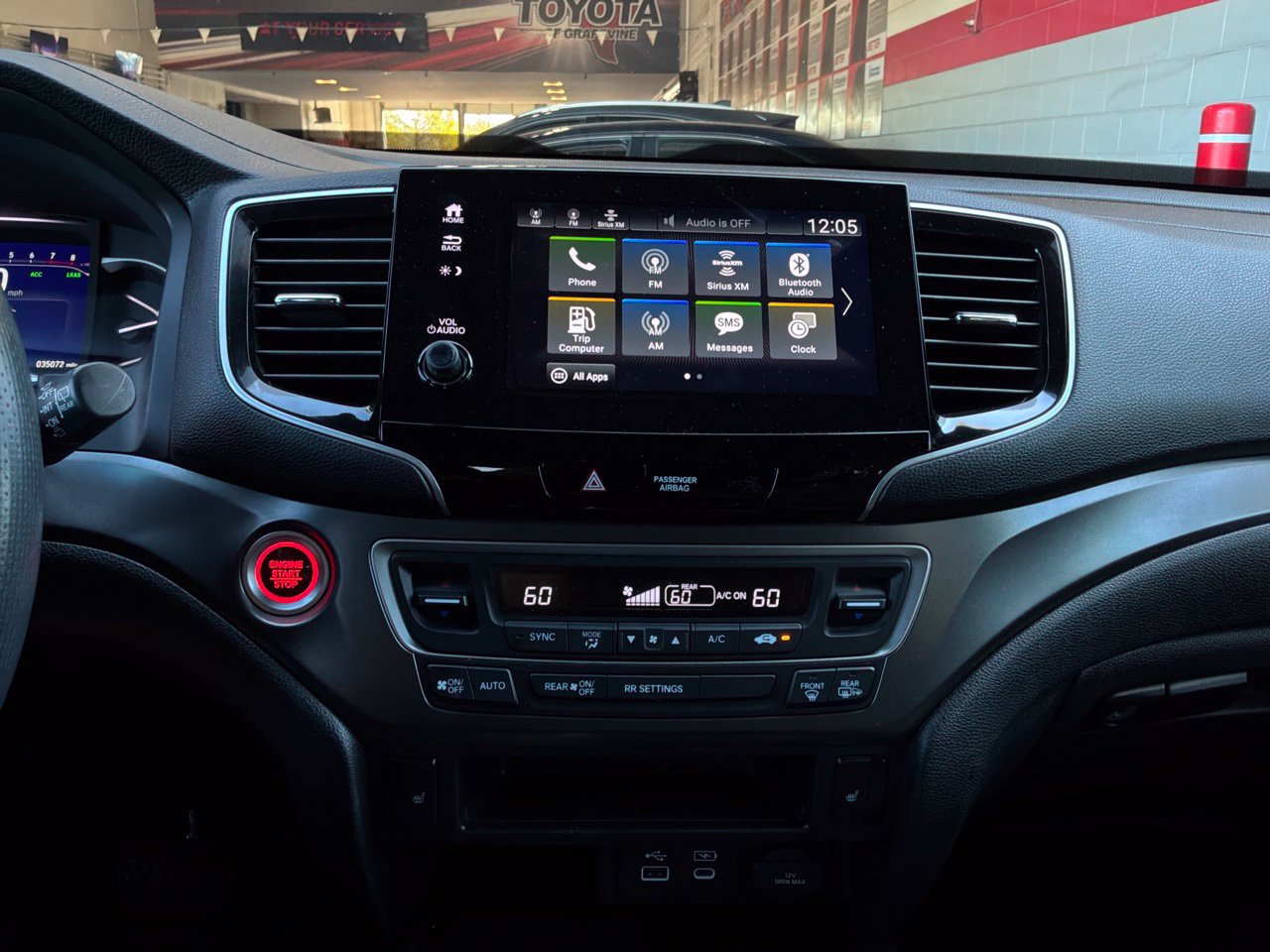 Used 2025 Honda Passport EX-L image 31
