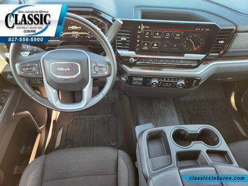 Used 2025 GMC Sierra 1500 Elevation AWD/4WD image 3