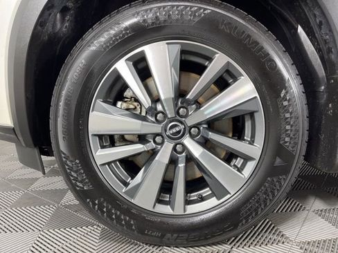 Used 2024 Nissan Pathfinder SL image 12